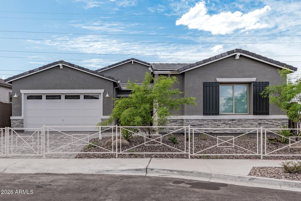 10622 S 48TH Glen, Laveen, AZ 85339