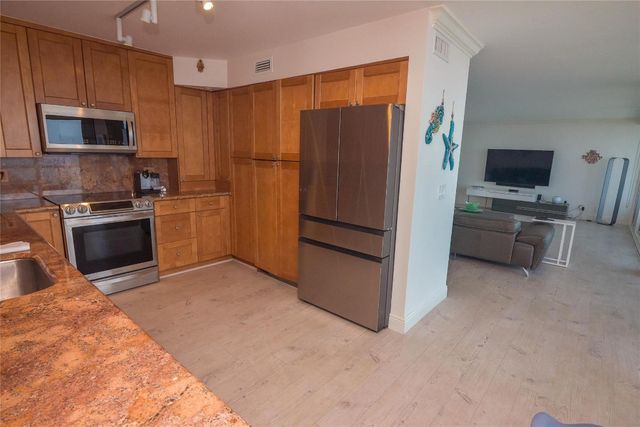 2800 S Ocean Boulevard 15L, Boca Raton, FL 33432