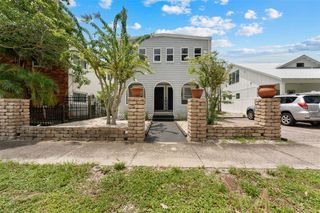 1326 17TH TERRACE N, St Petersburg, FL 33704