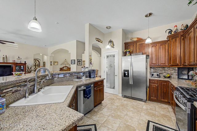 43579 W CYDNEE Drive, Maricopa, AZ 85138