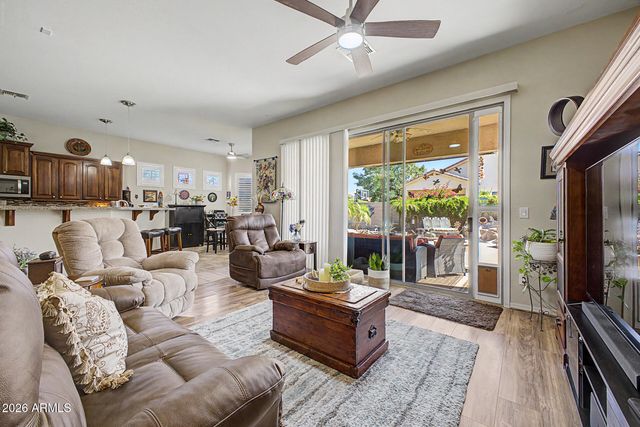 43579 W CYDNEE Drive, Maricopa, AZ 85138