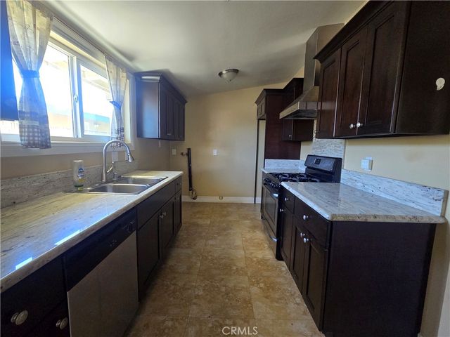 9692 Rosebay, Anaheim, CA 92804