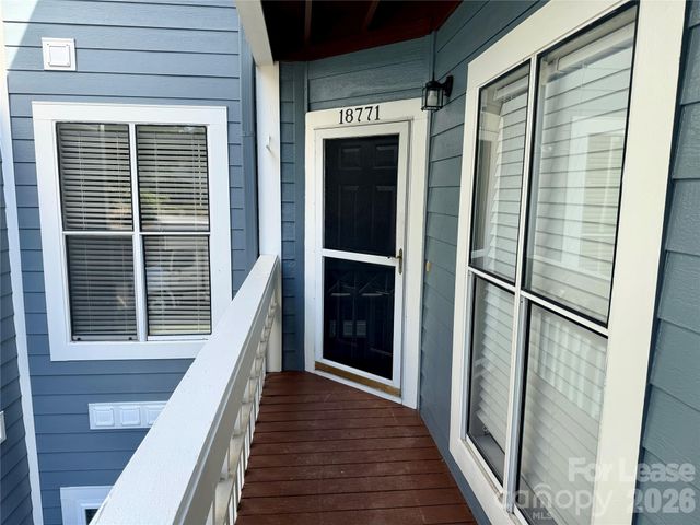 18771 Vineyard Point Lane, Cornelius, NC 28031