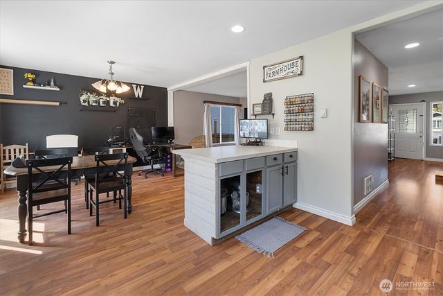 6994 E Dakota Street, Port Orchard, WA 98366