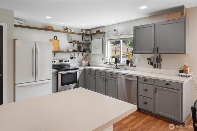 6994 E Dakota Street, Port Orchard, WA 98366