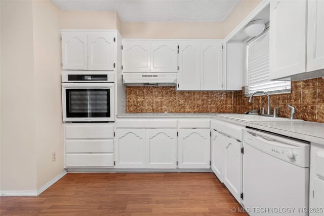 800 Cottonwood, Ardmore, OK 73401