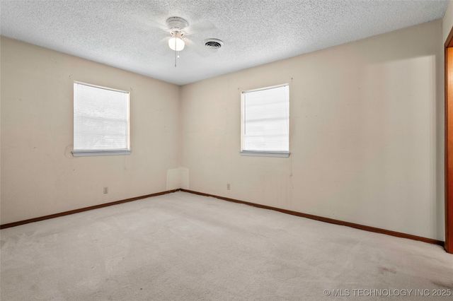 800 Cottonwood, Ardmore, OK 73401