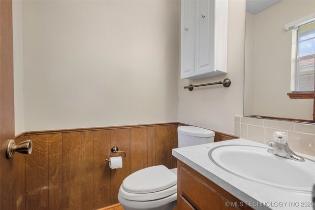 800 Cottonwood, Ardmore, OK 73401