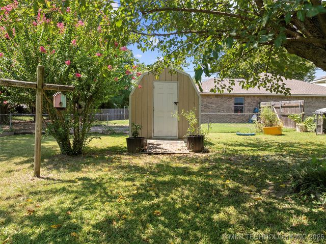 800 Cottonwood, Ardmore, OK 73401