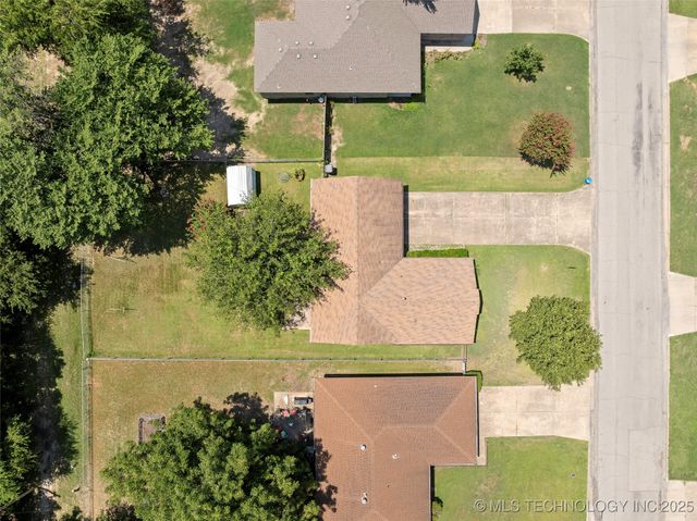 800 Cottonwood, Ardmore, OK 73401