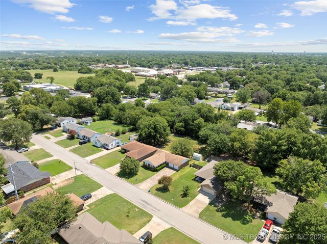 800 Cottonwood, Ardmore, OK 73401
