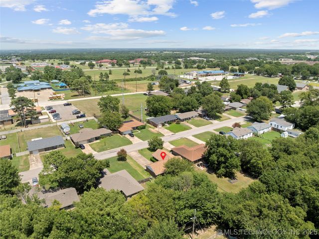 800 Cottonwood, Ardmore, OK 73401