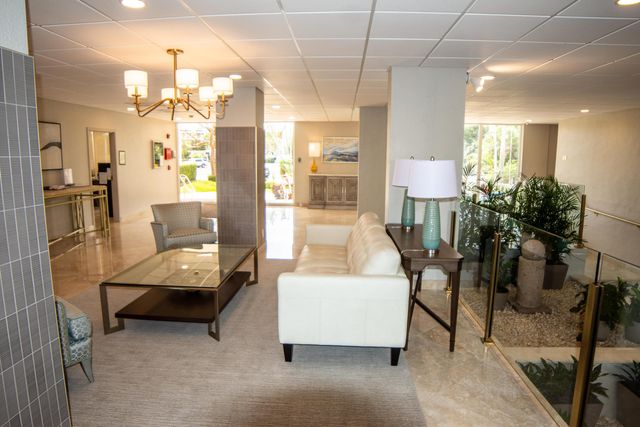 2701 N OCEAN Boulevard 2F, Fort Lauderdale, FL 33308