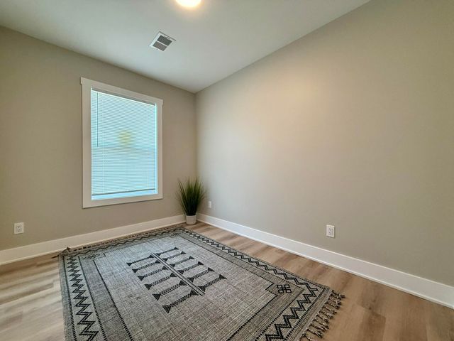 287 E Walton Avenue, Muskegon City, MI 49442