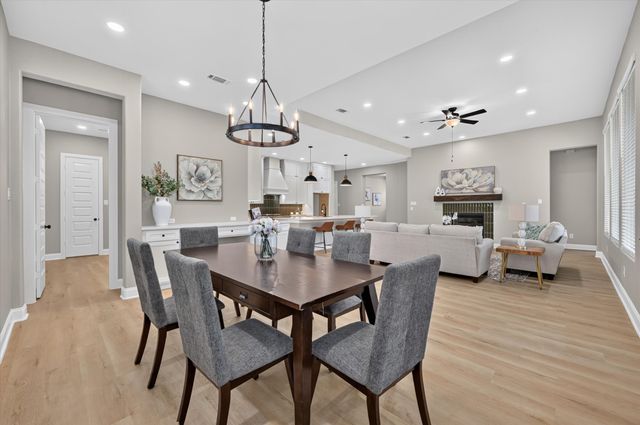 2807 Carrington Drive, Mansfield, TX 76063
