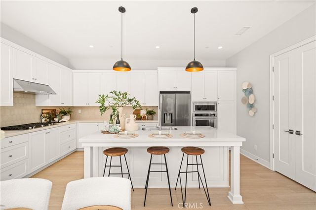 105 Yellow Iris, Irvine, CA 92618
