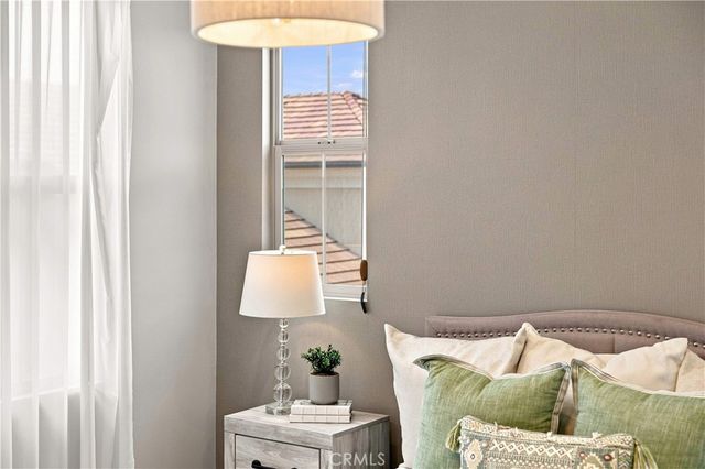 105 Yellow Iris, Irvine, CA 92618