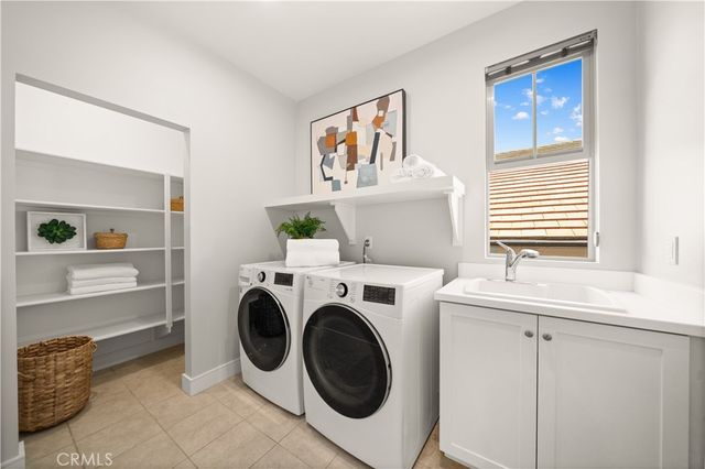105 Yellow Iris, Irvine, CA 92618