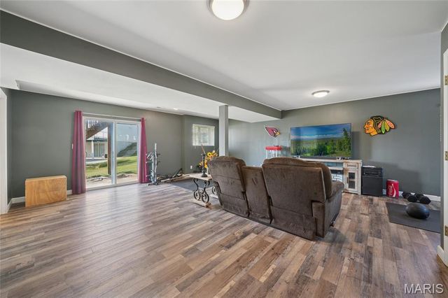 86 Glen Meadows Drive, Troy, MO 63379