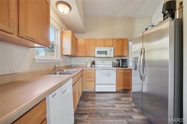 86 Glen Meadows Drive, Troy, MO 63379