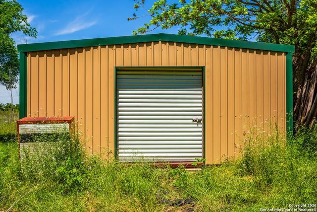 8623 Huber Road, Seguin, TX 78155