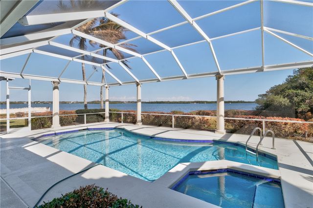 5142 Saint Andrews Island Court, Vero Beach, FL 32967