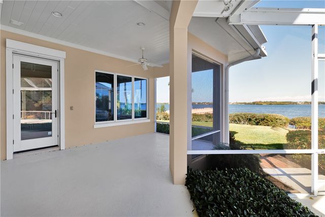 5142 Saint Andrews Island Court, Vero Beach, FL 32967