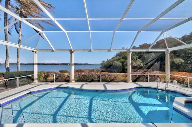 5142 Saint Andrews Island Court, Vero Beach, FL 32967