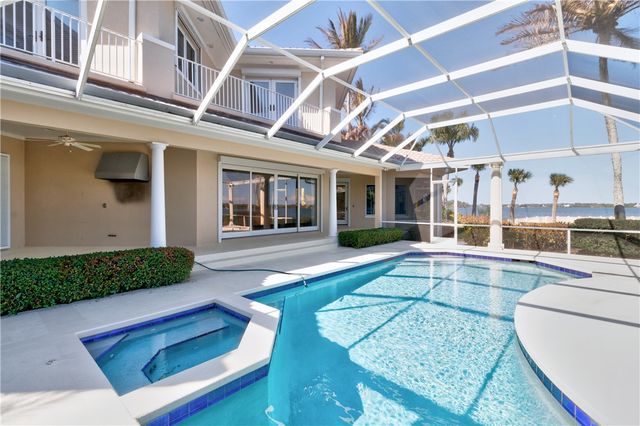 5142 Saint Andrews Island Court, Vero Beach, FL 32967