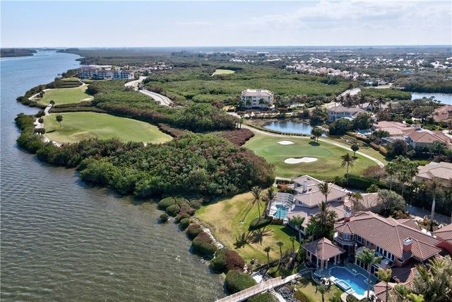 5142 Saint Andrews Island Court, Vero Beach, FL 32967