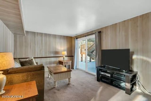 10 Lexington Road, Howell, NJ 07731