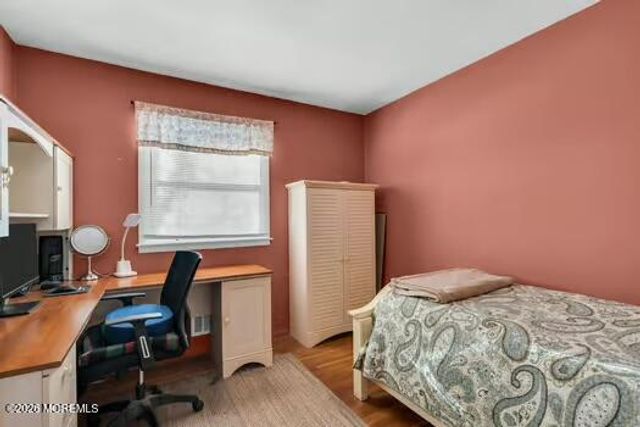 10 Lexington Road, Howell, NJ 07731