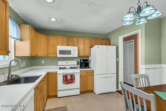 10 Lexington Road, Howell, NJ 07731