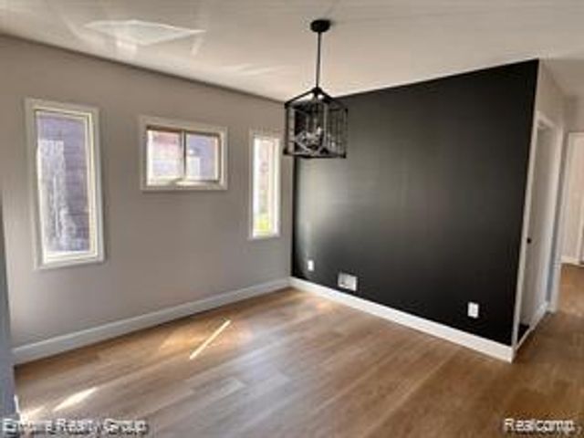 16931 Prairie Street, Detroit, MI 48221