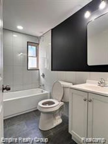 16931 Prairie Street, Detroit, MI 48221