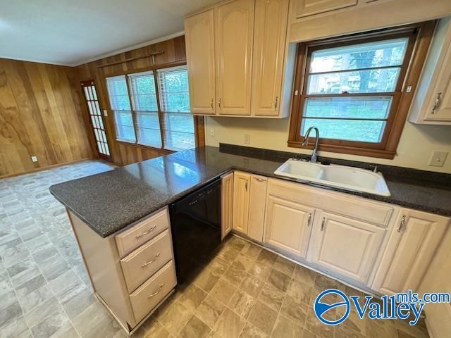 1607 Chapman Avenue NE, Huntsville, AL 35811
