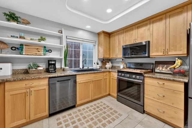 3951 Riviera Drive, San Diego, CA 92109