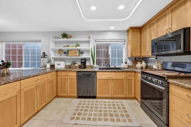 3951 Riviera Drive, San Diego, CA 92109