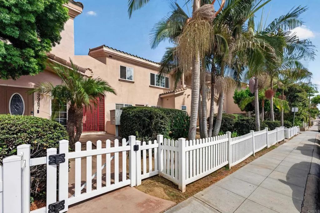 3951 Riviera Drive, San Diego, CA 92109