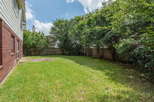 3306 Autumn Forest Drive, Pearland, TX 77584