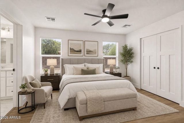 5745 N 13TH Place, Phoenix, AZ 85014