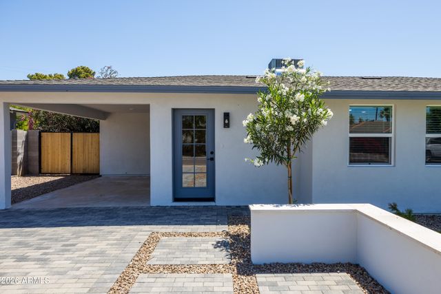 5745 N 13TH Place, Phoenix, AZ 85014
