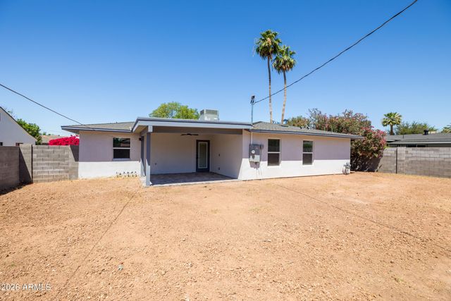 5745 N 13TH Place, Phoenix, AZ 85014