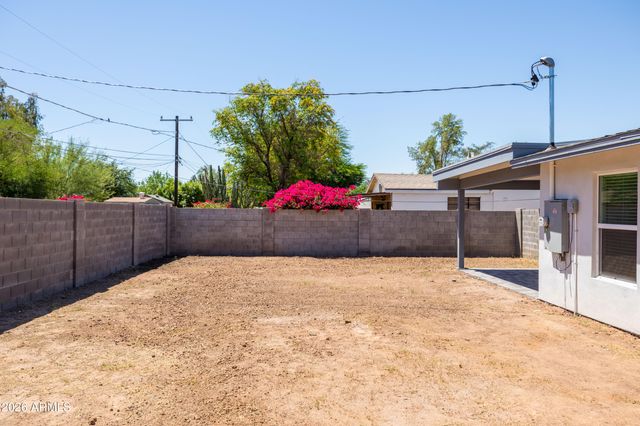 5745 N 13TH Place, Phoenix, AZ 85014