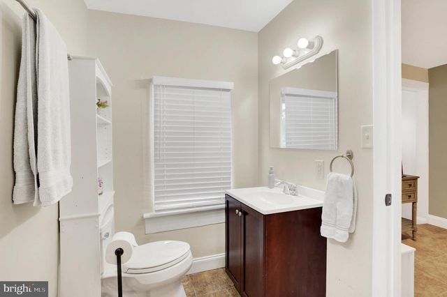 128 E EMAUS ST, Middletown, PA 17057