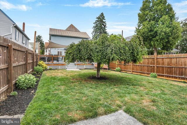 128 E EMAUS ST, Middletown, PA 17057