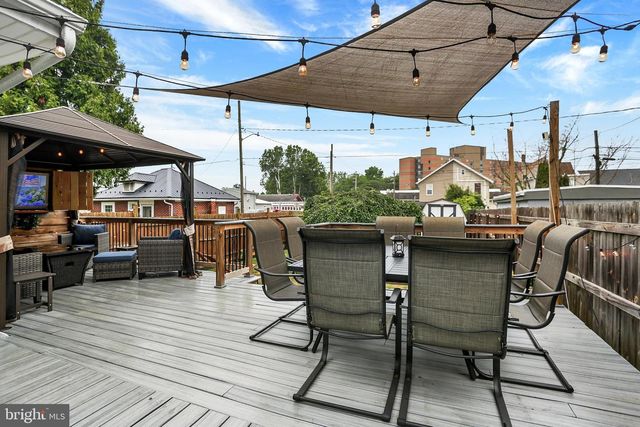 128 E EMAUS ST, Middletown, PA 17057