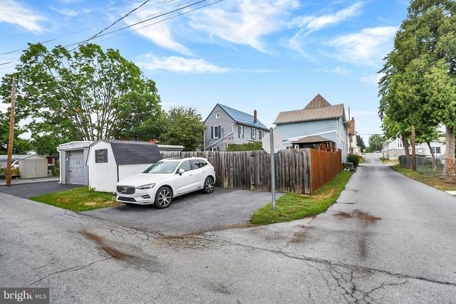 128 E EMAUS ST, Middletown, PA 17057