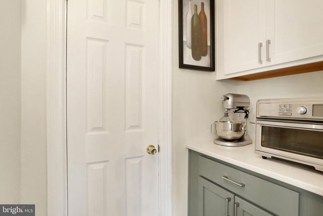 128 E EMAUS ST, Middletown, PA 17057
