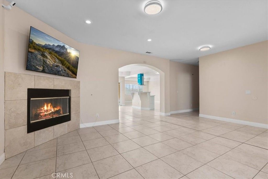 Image 10 of property listing at 15833 Sago Road, Apple Valley, CA 92307